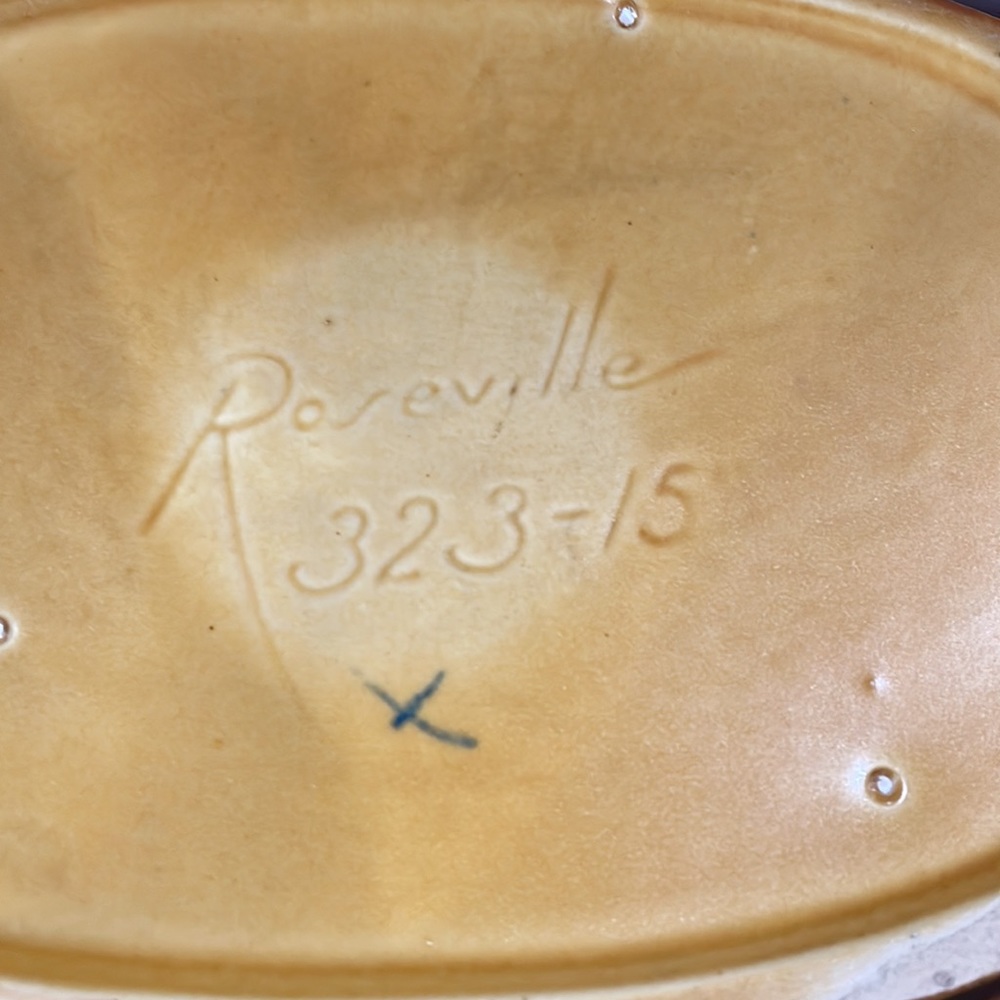 Vintage Roseville Pottery Brown Pine Cone Console Bowl (323-15) - Picture 13 of 16